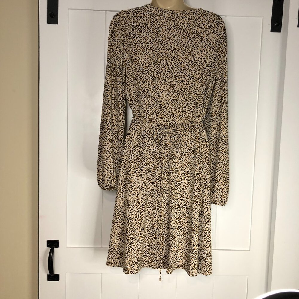 Banana Republic Outlet animal print dress with matching belt, size M - Picture 2 of 4